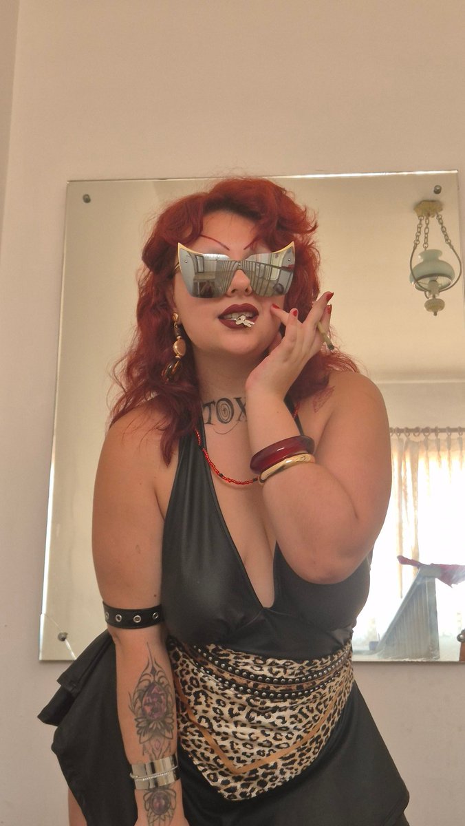 trixdominavc's tweet photo. sou areia demais para o seu caminhãozinho 

deixa o medo te excitar.

quanto mais você teme me perder, mais dinheiro você joga aos meus pés pra eu ficar. https://t.co/lI7l8Rjkjk