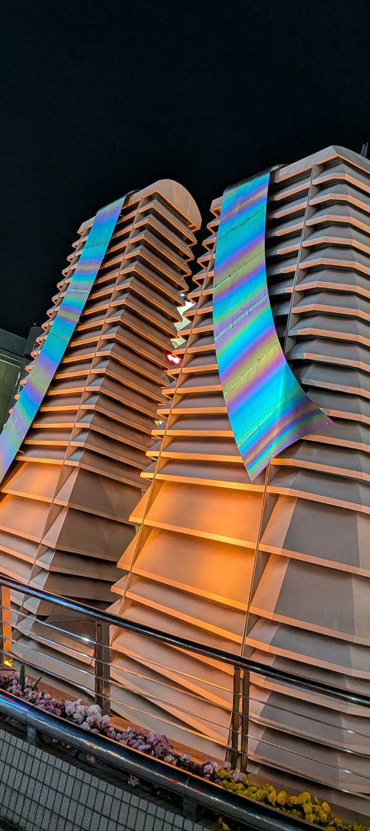 ともこ tweet media