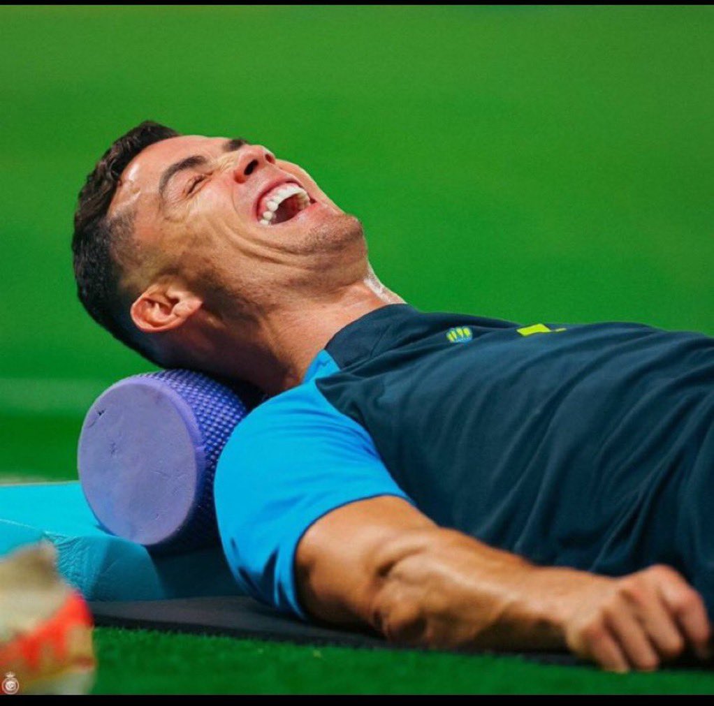 ali almzini tweet media