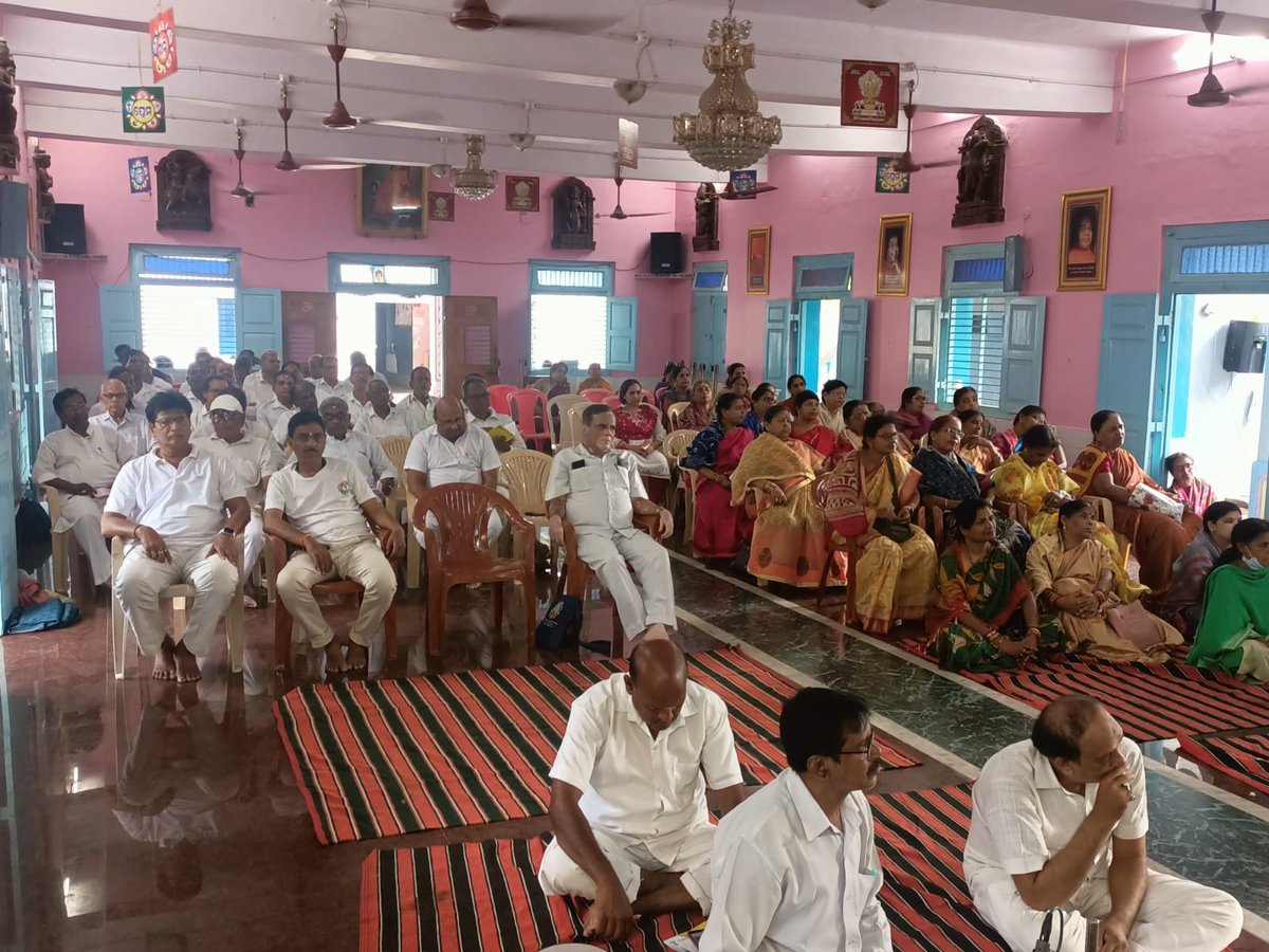 sathyasaiodisha's tweet photo. Loving Sairam..
With the Blessings of Bhagawan Sri Sathya Sai Baba, a Cluster Level Sadhana Shivir was successfully conducted on 05.04.2026 at Berhampur Samithi, under Sai District Ganjam–1.
#SadhanaShivir
#SpiritualAwareness
#clusterlevel
#Ganjam1
-Media Team https://t.co/mahtJkiOAF