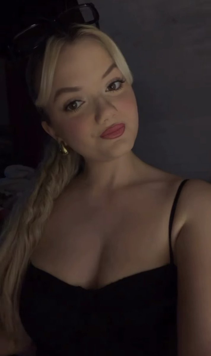 alizeaslp's tweet photo. @Wank_Leo Et voila la mienne 😍 https://t.co/ktjHyaJDGx