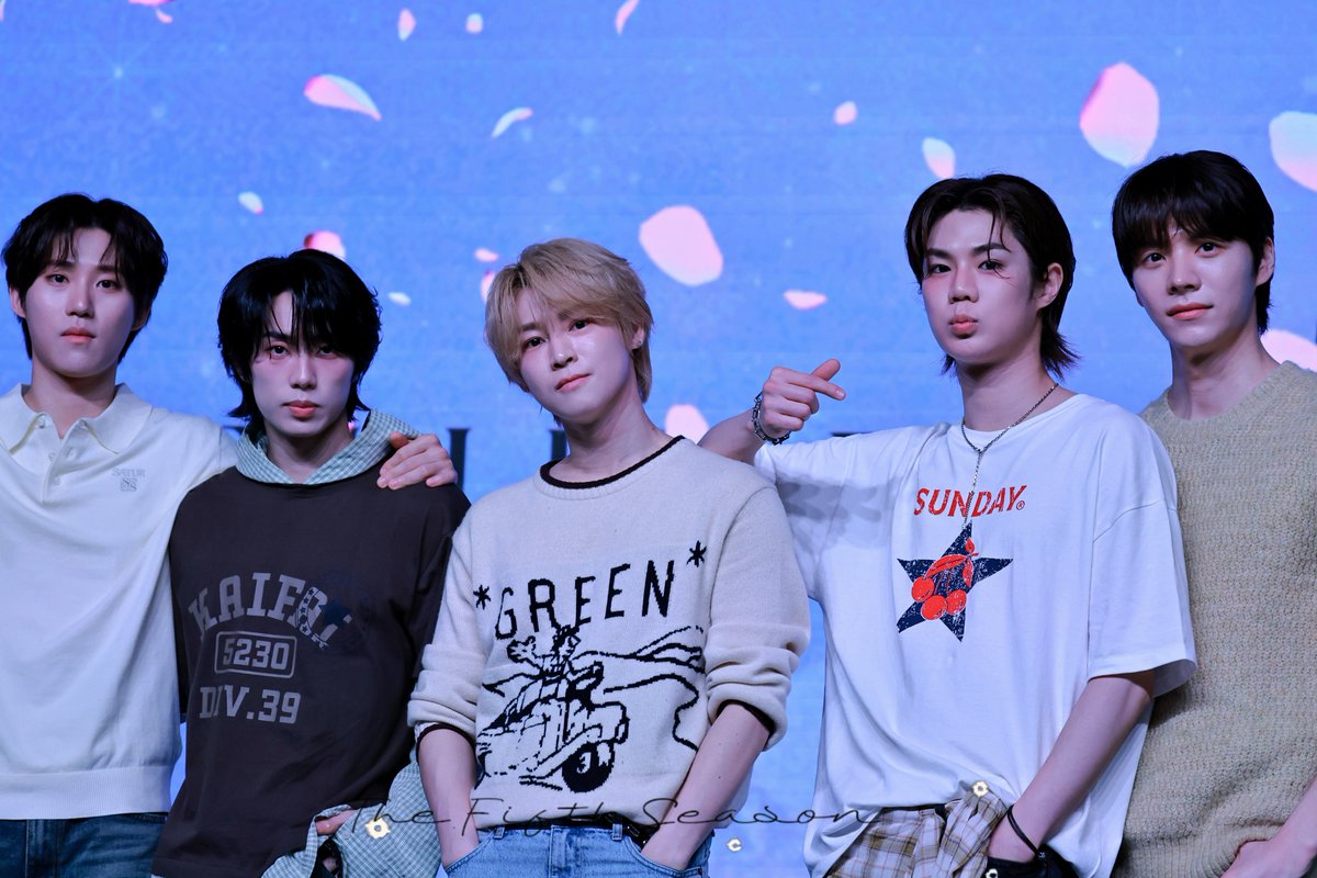 𝚃𝚑𝚎 𝙵𝚒𝚏𝚝𝚑 𝚂𝚎𝚊𝚜𝚘𝚗 tweet media