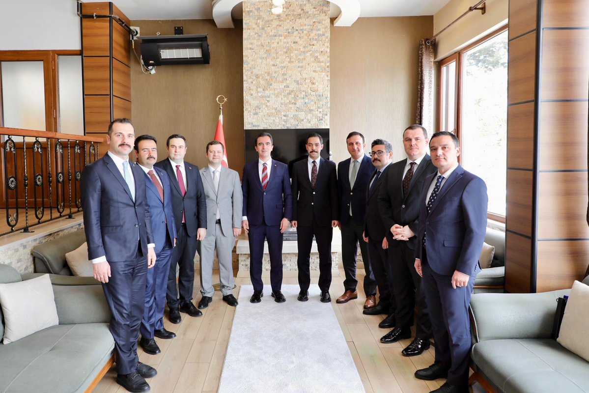 Bitlis Valiliği tweet media