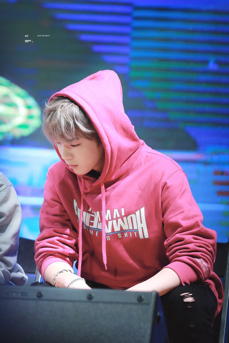 핸썸💿 tweet media