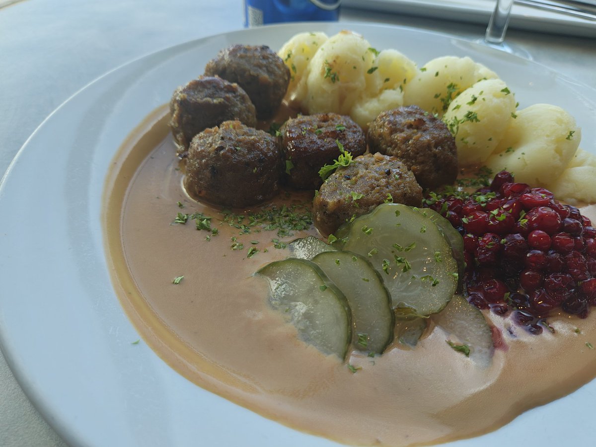 Ross Clark tweet media