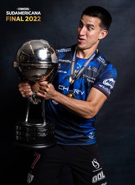 El Potrillo de Matvte 🤍💙 tweet media