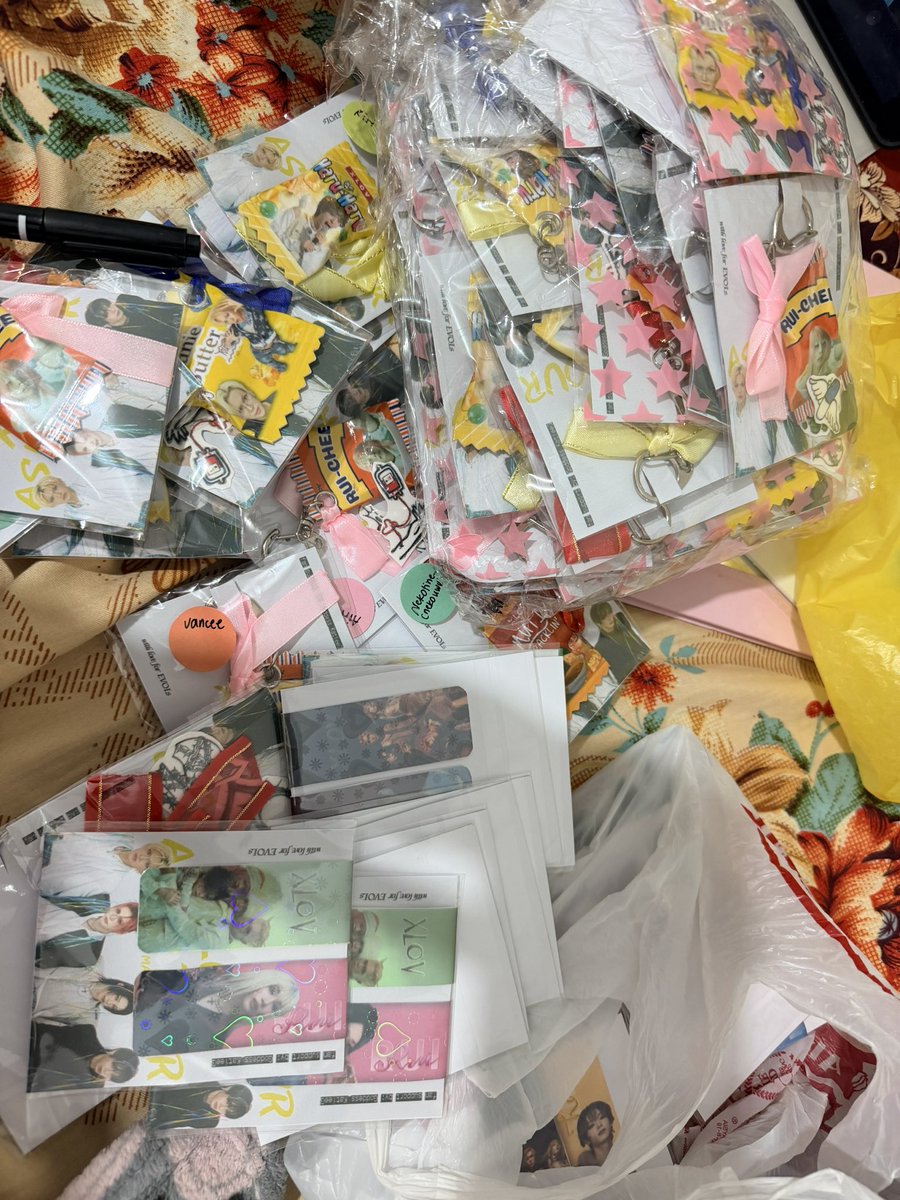 katiexluvur is seeing XLOV🍀✨ tweet media