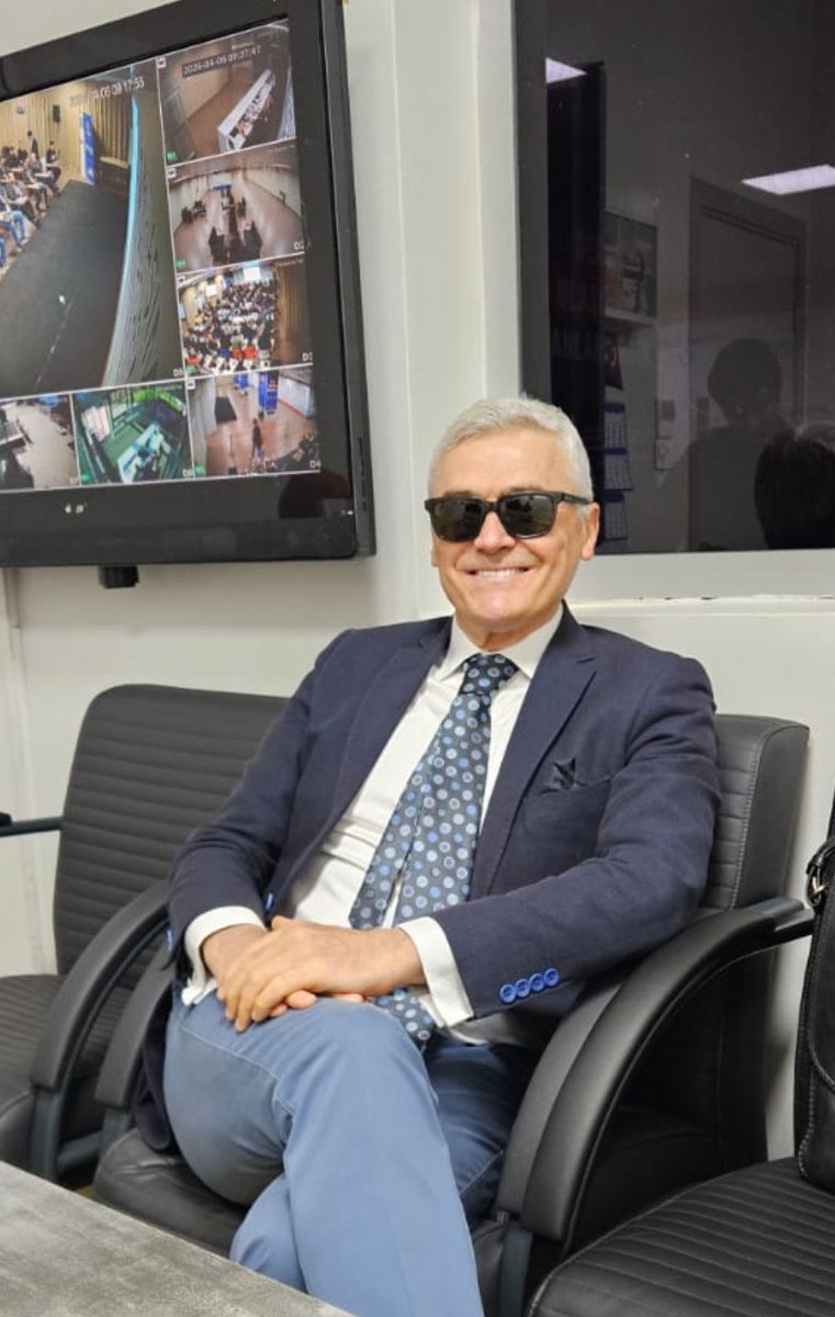 cmlbozkurt's tweet photo. Yine bir eğitim ve yeni başlangıçlara dair umut...

"Her yeni bilgi, daha "Umutlu Yarınlara" atılan bir adımdır." 

Değişim önce zihinde başlar. Bugünün emeği ise, yarının 'daha aydınlık ve huzurlu' dünyasının temelini hazırlar. https://t.co/Jr0m08AxIa