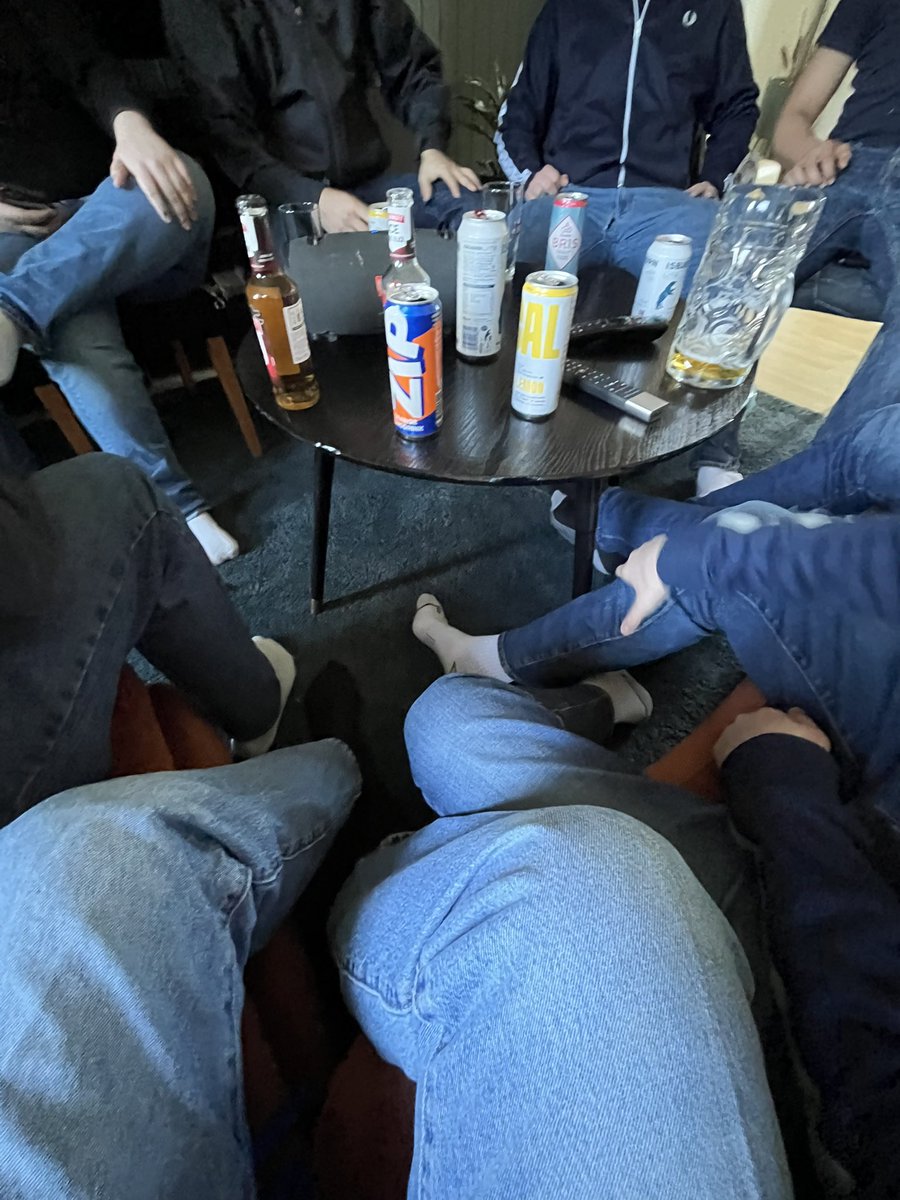 Nullåtte tweet media