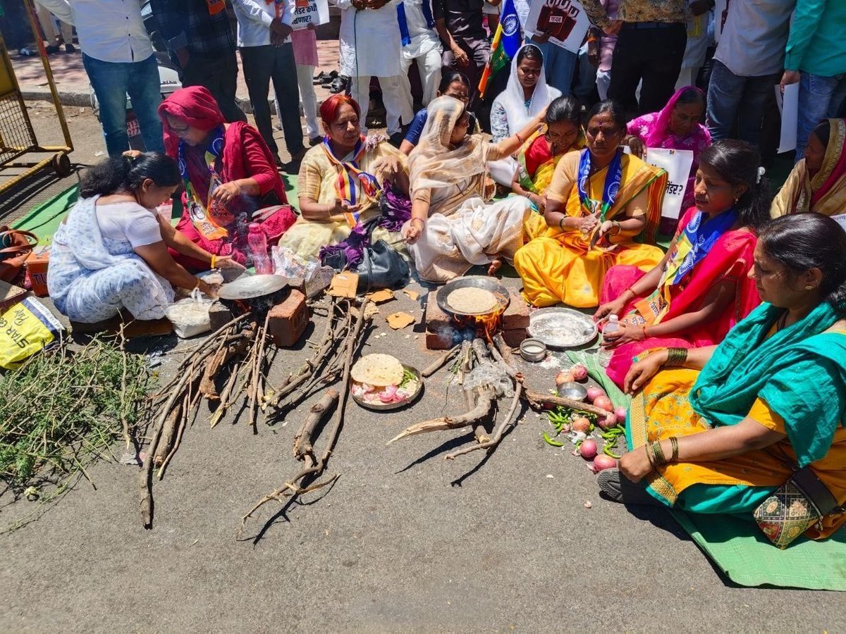 Prakash Ambedkar tweet media