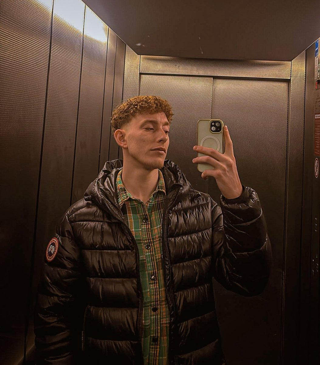 ryanhardd's tweet image. Team Online od. Live Session?? 🤑😈 #onlineabzocke #cashmaster #livesession #cashalpha #findom