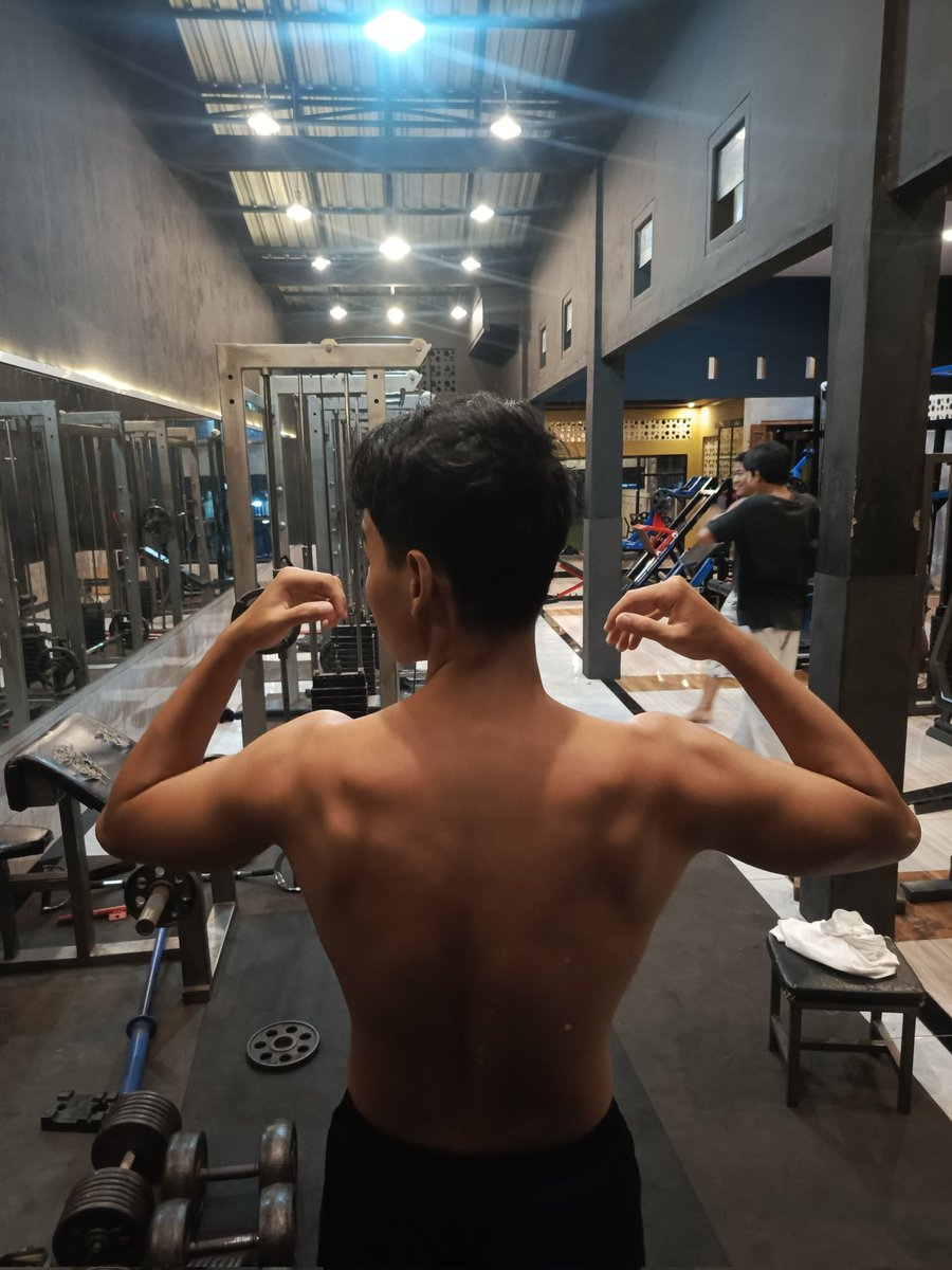 hwhwhawin tweet media