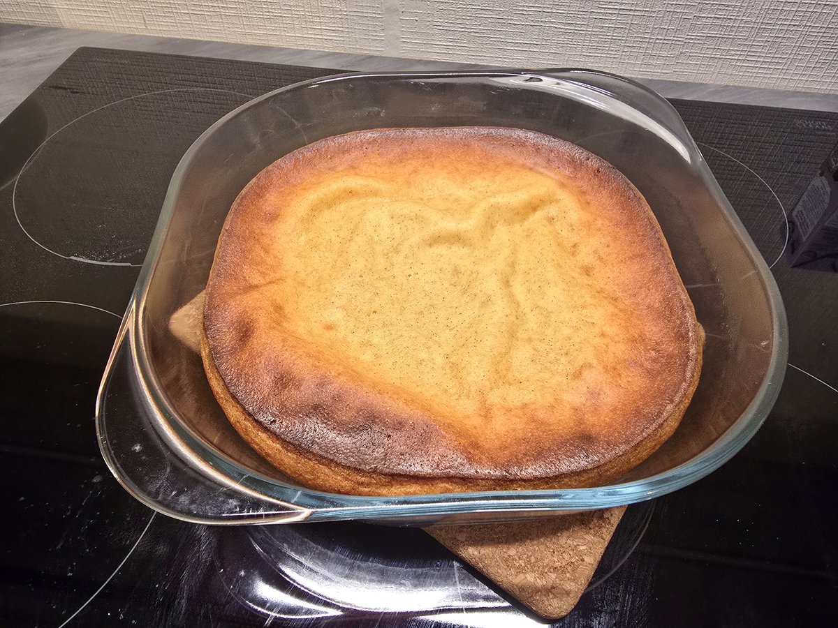 булочка, полная любви 🥧 tweet media