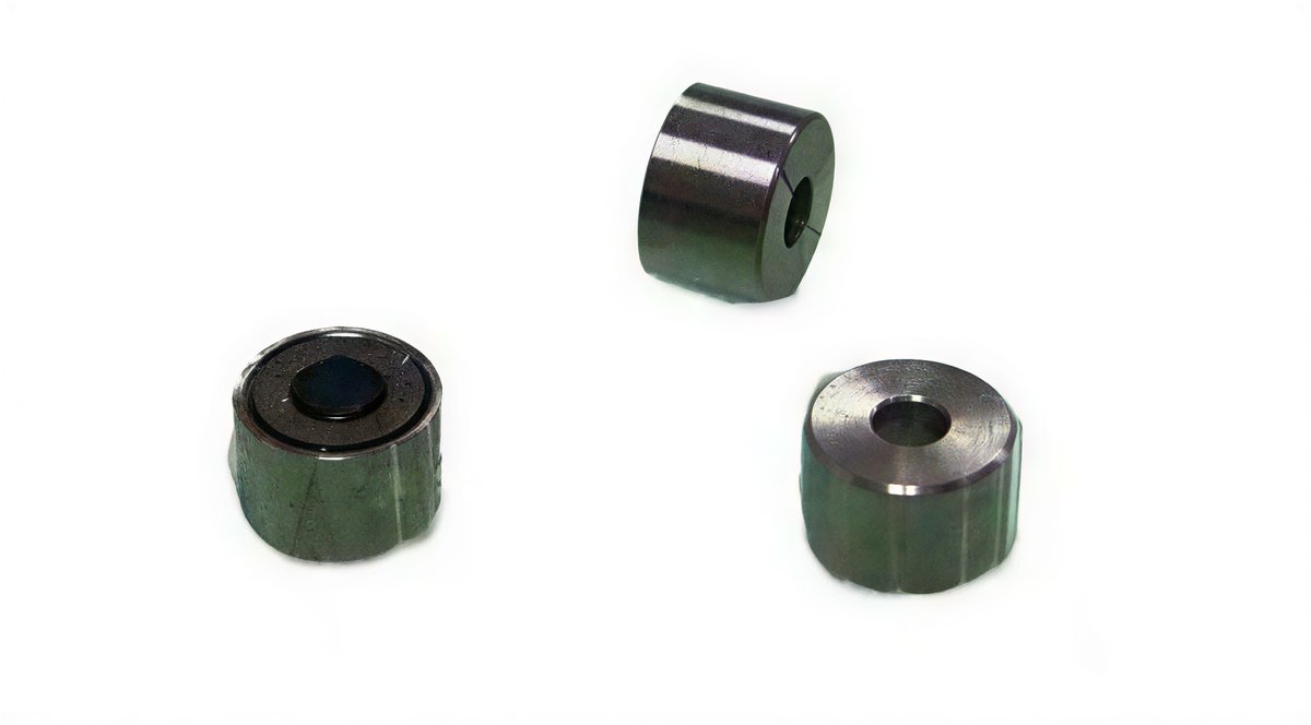 FindLightInc's tweet image. Boost your optical system performance with a Free Space Isolator for CWDM. Achieve high isolation (42–50 dB), low insertion loss, and compact design for laser &amp;amp; telecom applications.

Learn more 👉 findlight.net/optics/polariz…

#Photonics #Optics #CWDM #FiberOptics