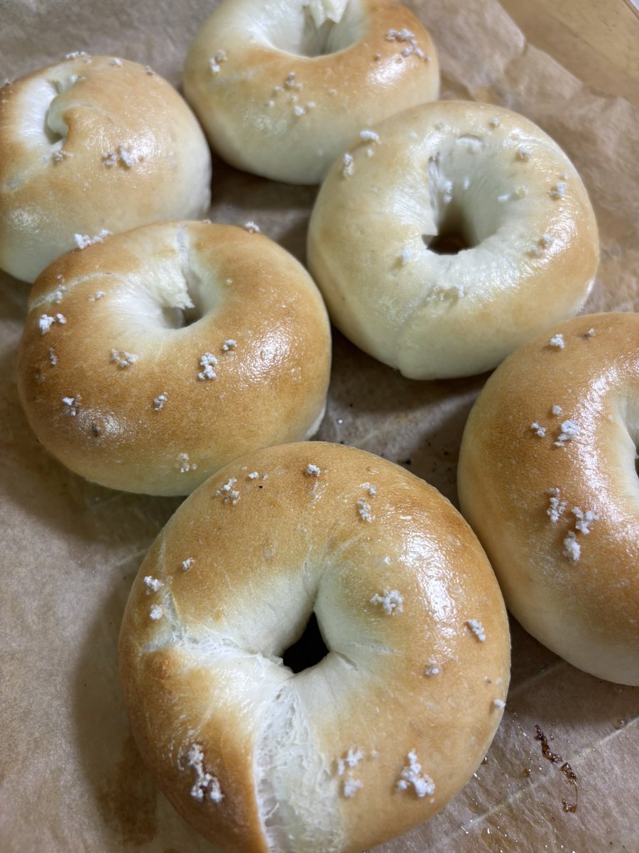 miso🟦🟥🌹🌹 tweet media