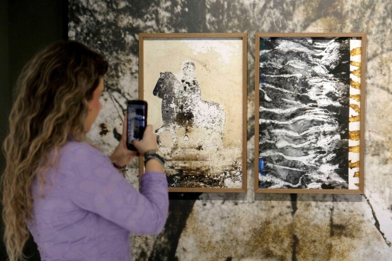 hoyesarte_com's tweet image. .@FundUnicaja te ofrece en Sevilla una exposición de Joan Fontcuberta que invita a cuestionar la forma en que consumimos lo visual en la actualidad

ℹ️ hoyesarte.com/evento/2026/03…

#exposiciones #Sevilla #gratis #fotografía