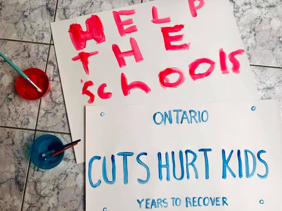 jillpromoli's tweet image. 7 years ago we gathered on the front lawn of Queen's Park to push back against the damage Doug Ford's govt was doing to public education. Today we have larger class sizes, cuts to spec ed, and we're losing local voice in our kids' schools. This has been a disaster. #onted #onpoli