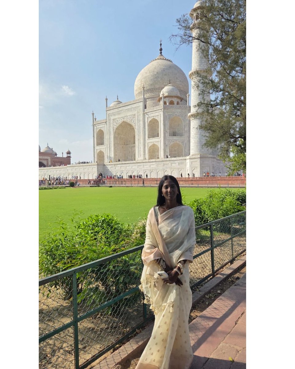 Poonam16s's tweet photo. First time in my life, I visited the majestic Taj Mahal in 2026, and I’m completely in awe. Every corner is breathtaking, every detail filled with love. This will forever be a treasured, unforgettable memory—pure magic and beauty in every moment #taj #tajmahal https://t.co/XTehR644tb