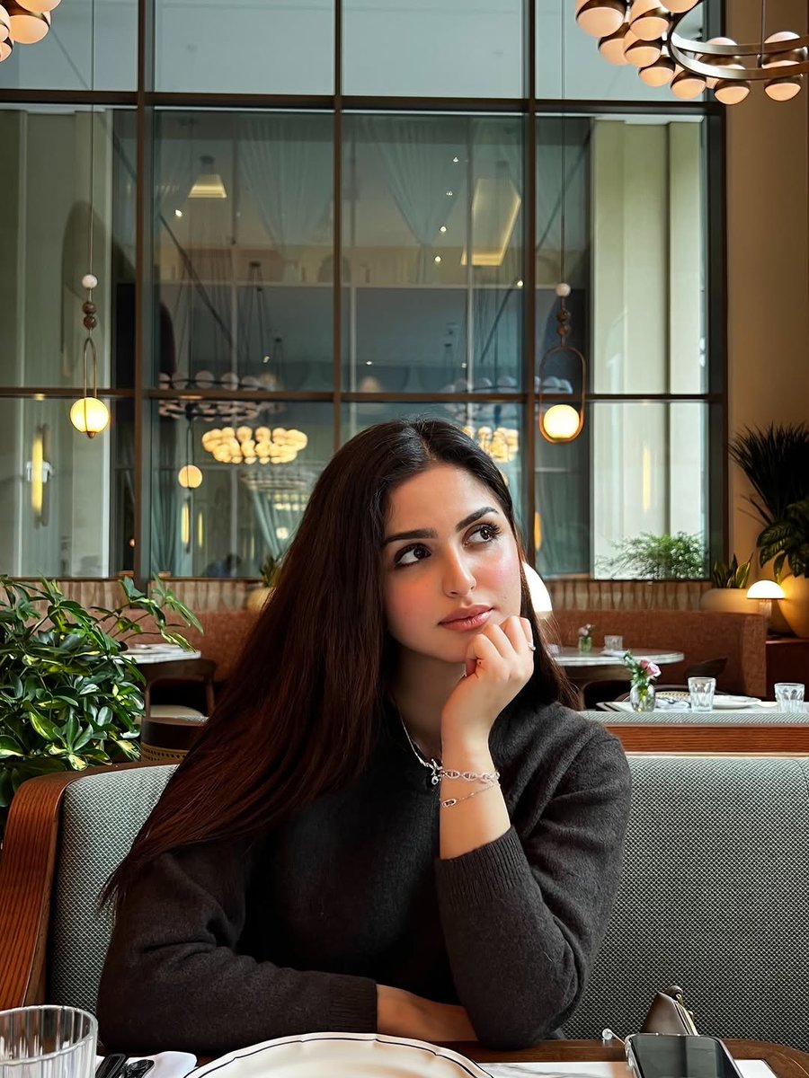 ArabCelebxx's tweet photo. حلا الترك 💕 https://t.co/De1uWBQBVT