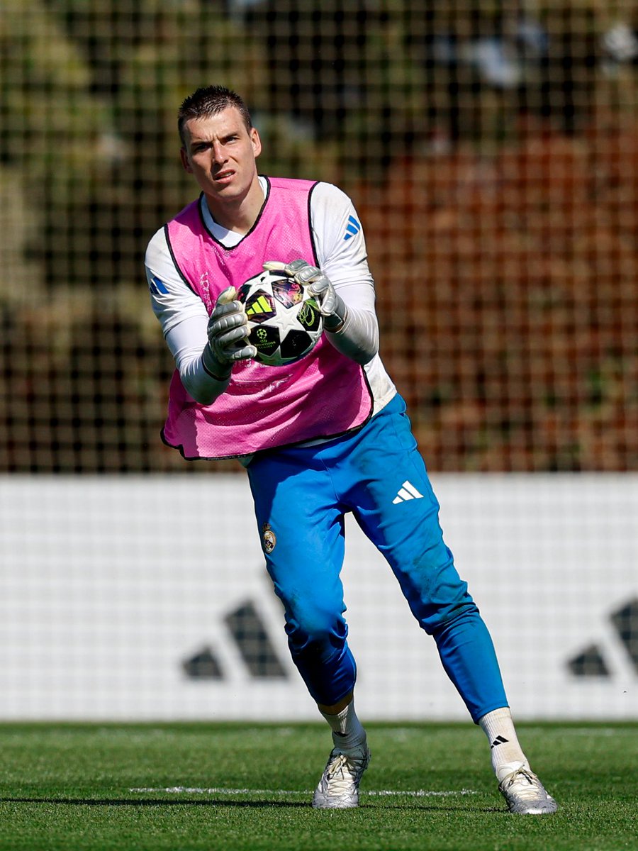 Real Madrid C.F. 🇬🇧🇺🇸 tweet media