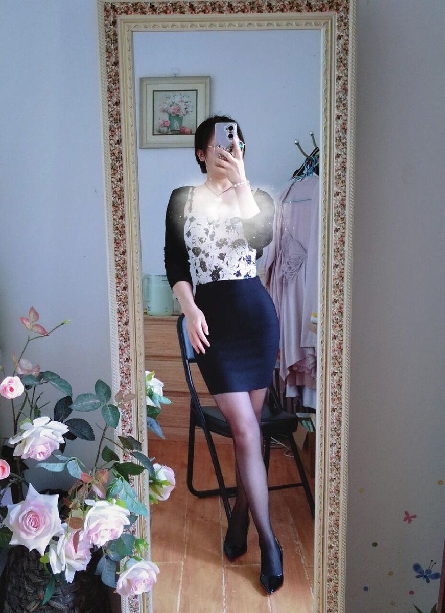 红底日记 tweet media