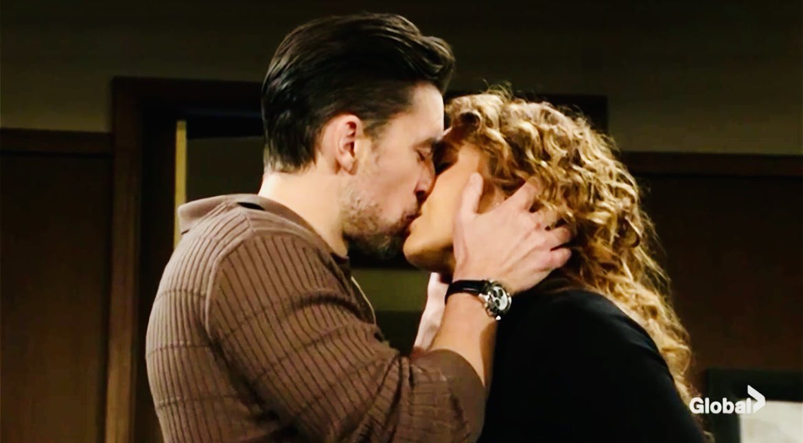 Ｌｉｌｙ Ｆａｎｓ tweet media