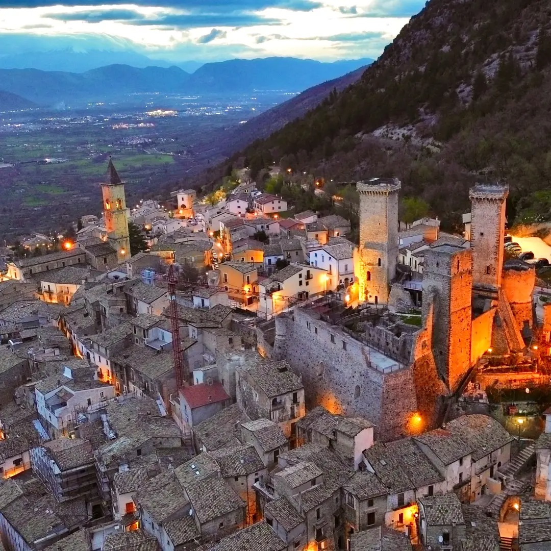 DELİ Hasan 📿𒂊🦈🧱 tweet media