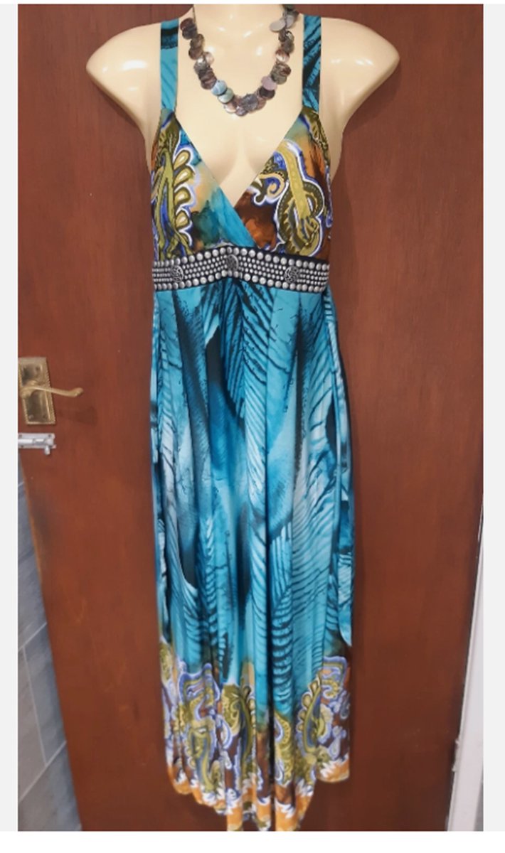 BelindasHandbag's tweet image. Blue Sleeveless Maxi Dress Size 8 for Casual Travel with Free Shell Necklace £3.59

vinted.co.uk/items/65822586…
*** Some real bargains in my vinted store. ***

#vinted #fashion