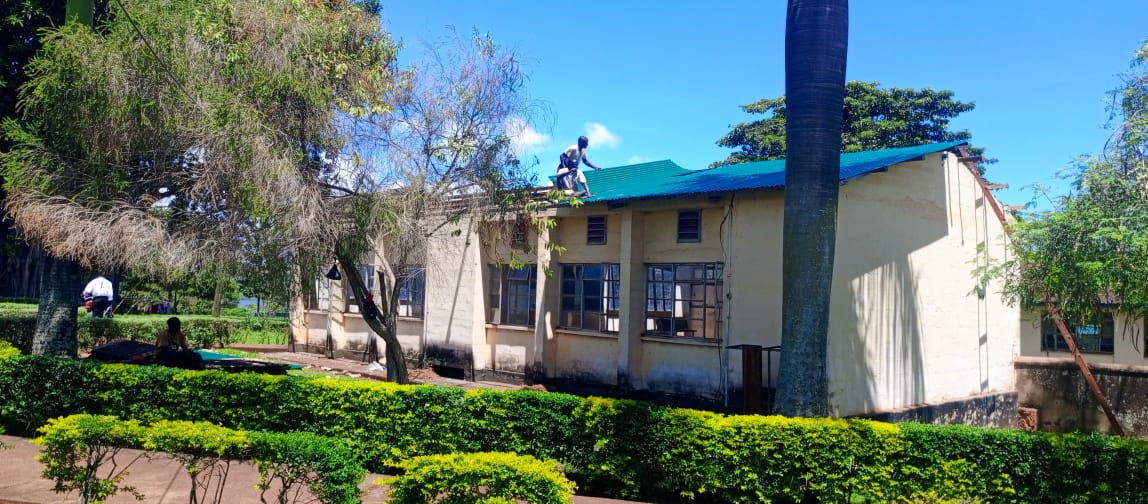 MMWOSAOfficial's tweet photo. A Level Block renovation progress. Thanks to all old students for your contribution #wacos #mmcollegewairaka https://t.co/iZwOAiQ6yn