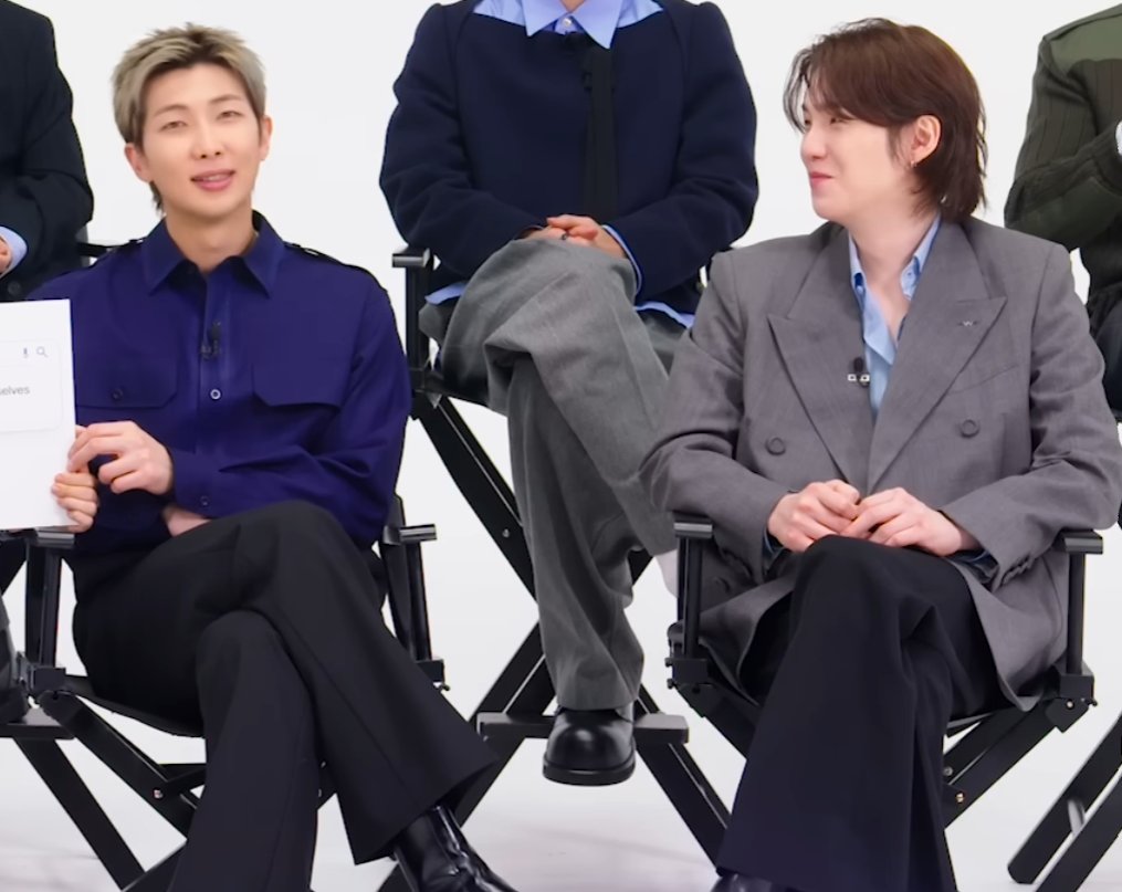 namgi kiss on stage at bts world tour tweet media