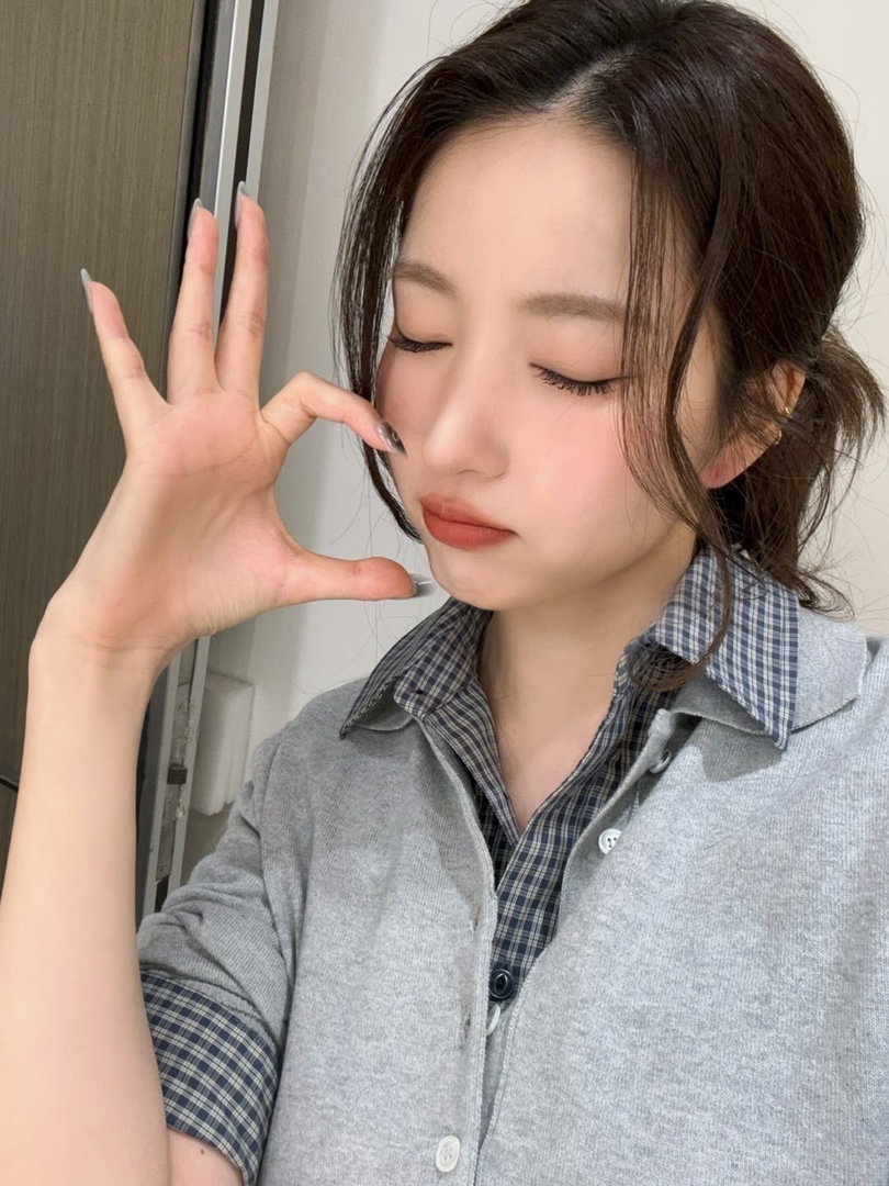 selfolssi ♤ tweet media