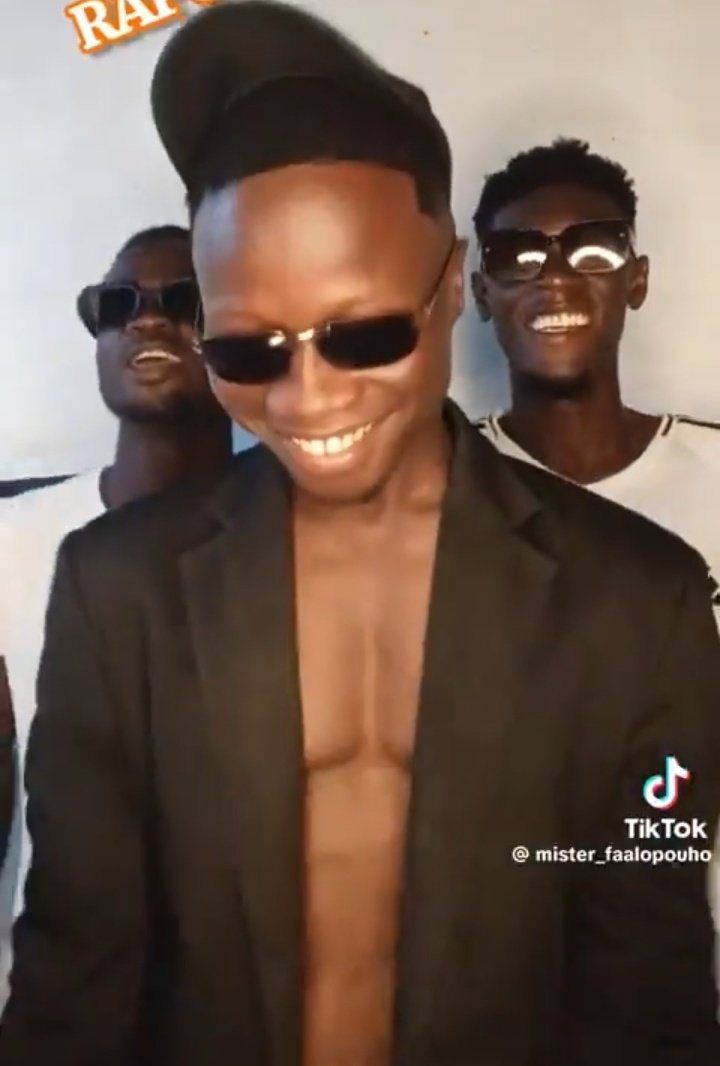 Distantspectator tweet media