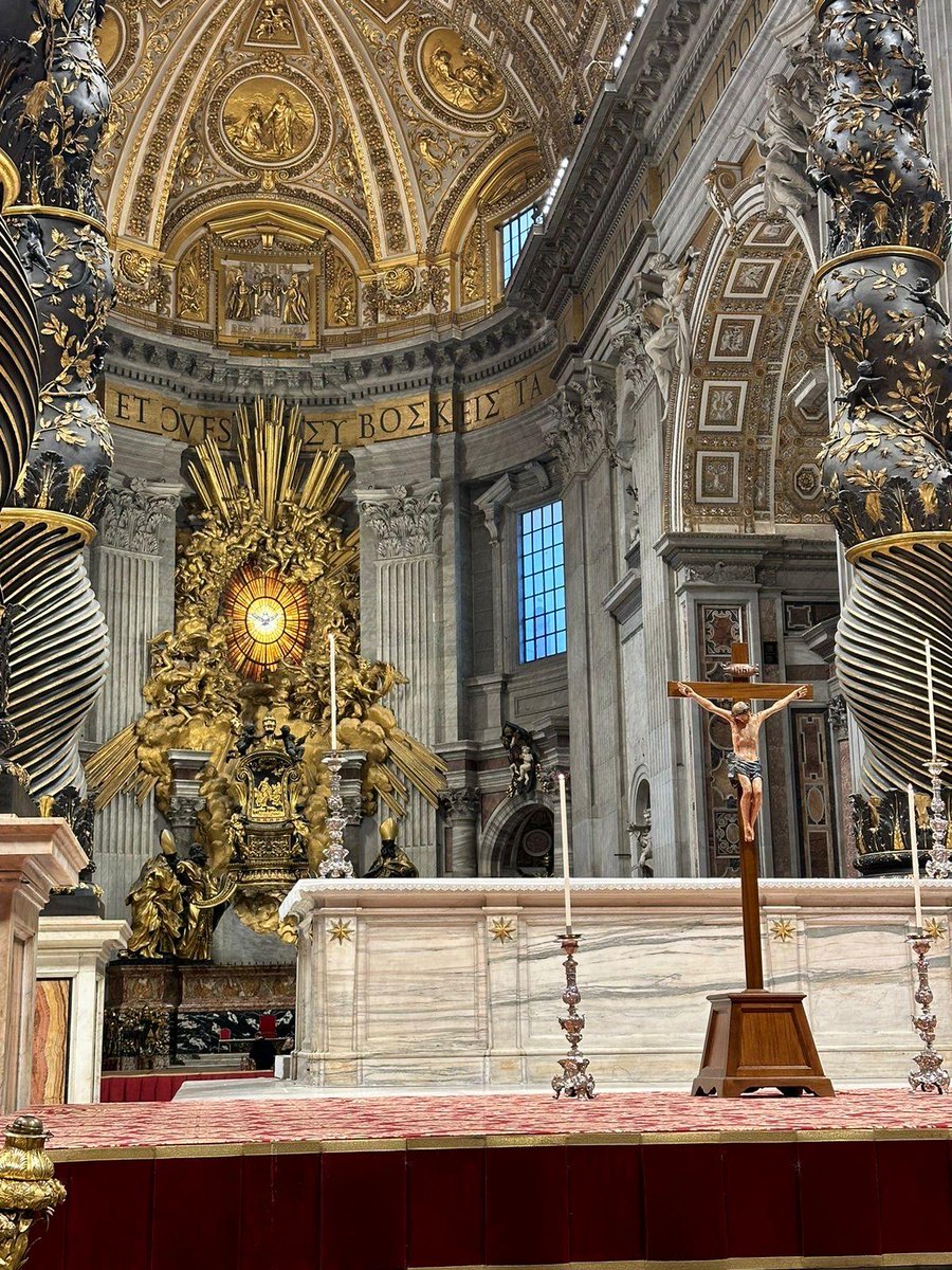 guatesantasede's tweet photo. @guatesantasede participó en las ceremonias oficiales presididas por Su Santidad, Papa León XIV @Pontifex que se llevaron a cabo en la Basilica de San Pedro, en ocasión de la Semana Santa 🇬🇹🇻🇦 
Les deseamos una Pascua de Resurrección llena de paz, fe y esperanza 🙏 

@MinexGt https://t.co/DONCg3ChdV