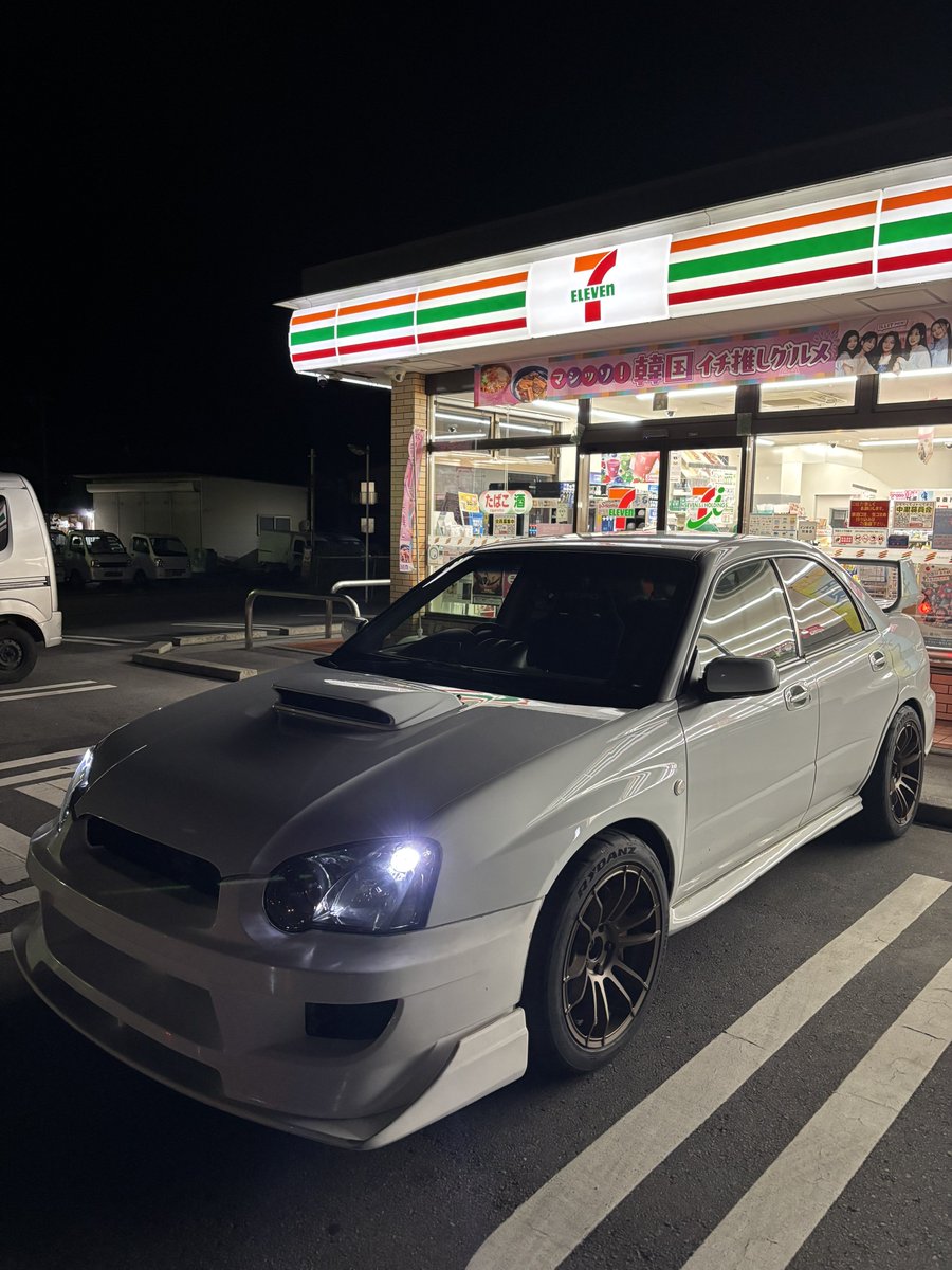 しおんです tweet media