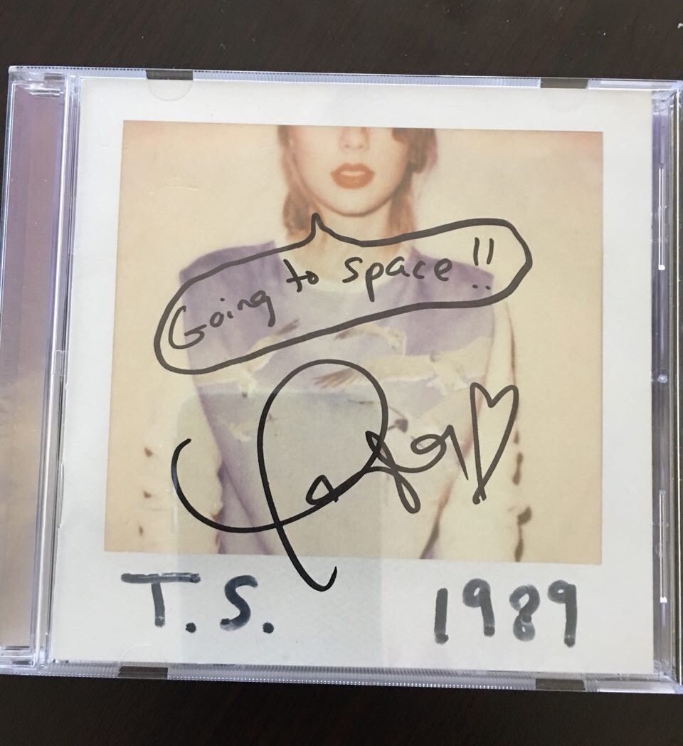 UpdateCharts tweet media