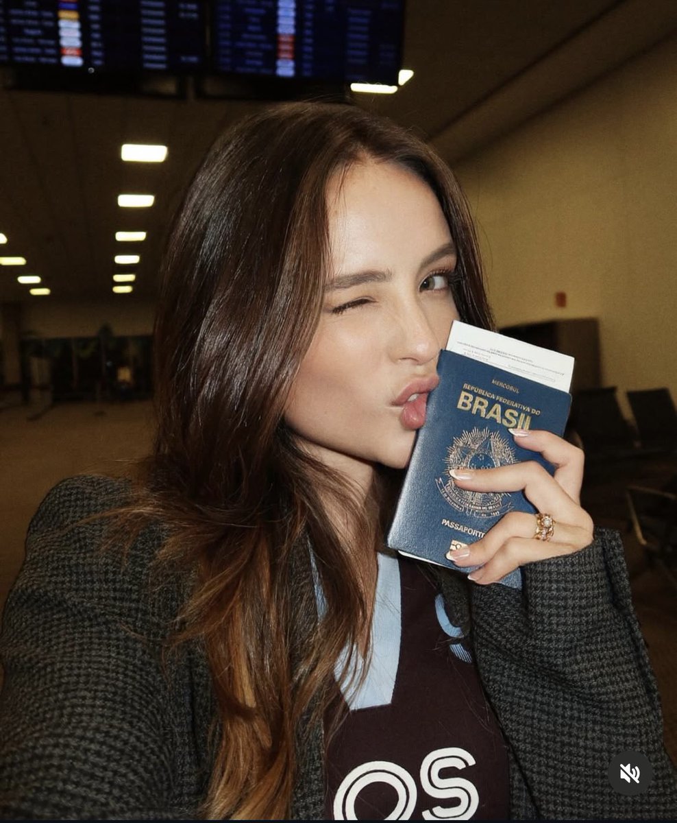😵‍💫Gooner da Larissa Manoela 😵‍💫 tweet media