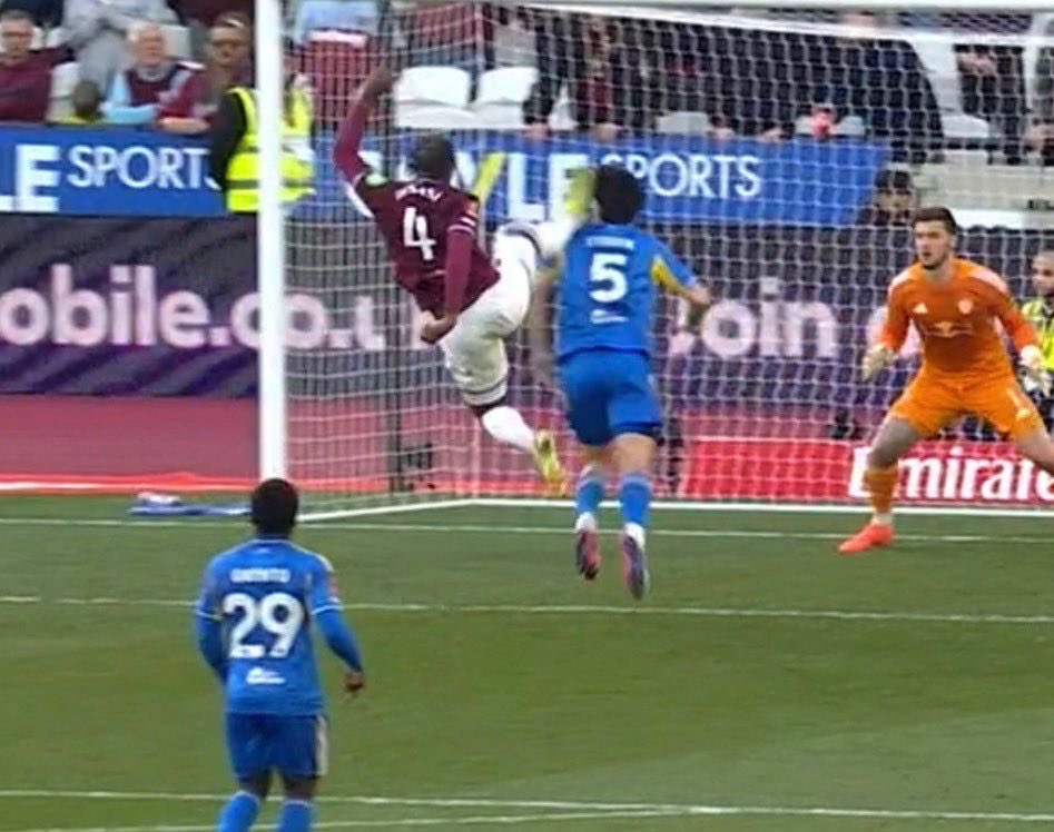 Tony Jones tweet media