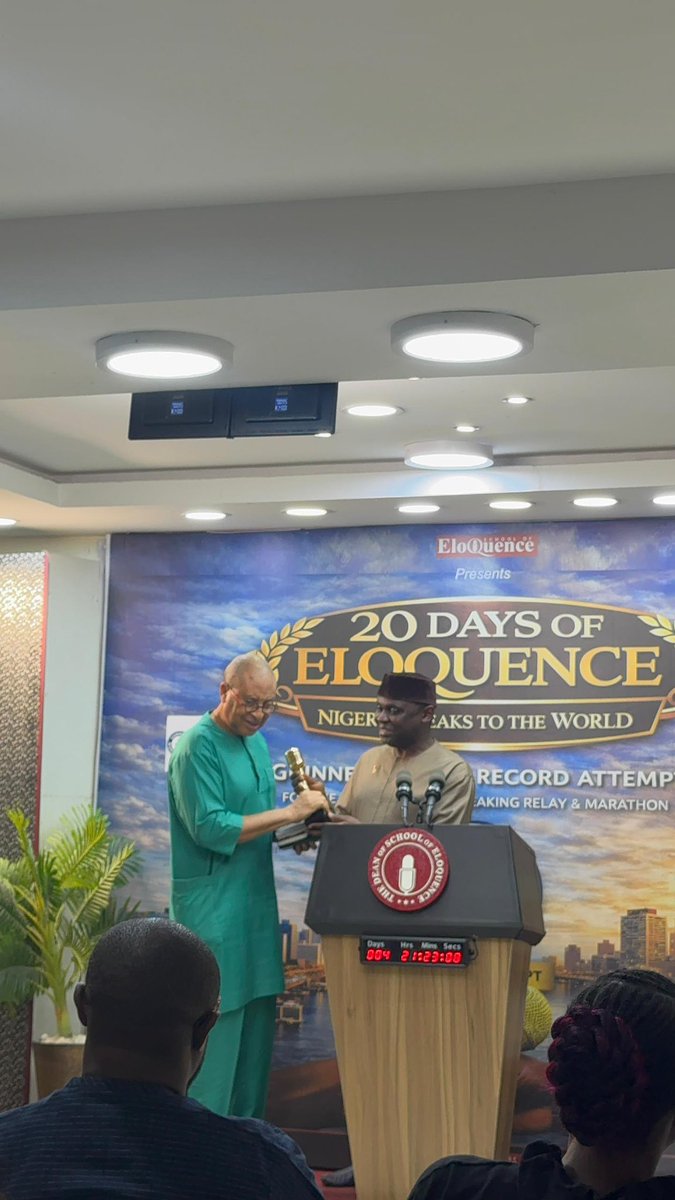 Ruthee101's tweet photo. Nigeria Speaks to the world now!
#20DaysOfEloquence #NigeriaSpeaksToTheWorld #PassOnTheMic #SchoolOfEloquence #EloquenceMarathon #20DaysOfEloquence2026

#GuinnessWorldRecord #GWR #RecordBreaking #NigeriaInTheBooks #HistoryInTheMaking https://t.co/oqjIYupKbz