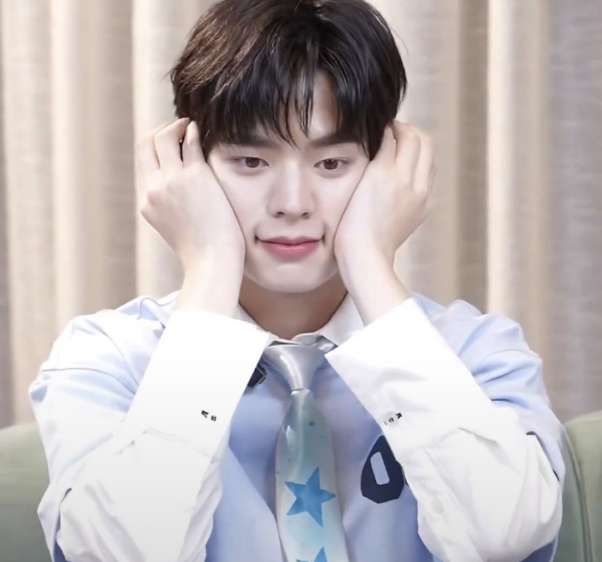 แงวชมพูวว ft.ตี๋ตี๋ป๋อ( •̯́ ₃ •̯̀) tweet media