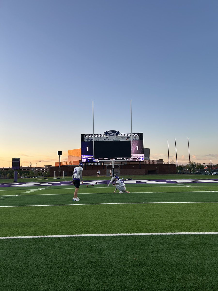 CoachBrass3's tweet photo. Specialist getting dialed in for spring ball! See you Saturday at Memorial Stadium  #BleedPurple https://t.co/65RlDXouTe