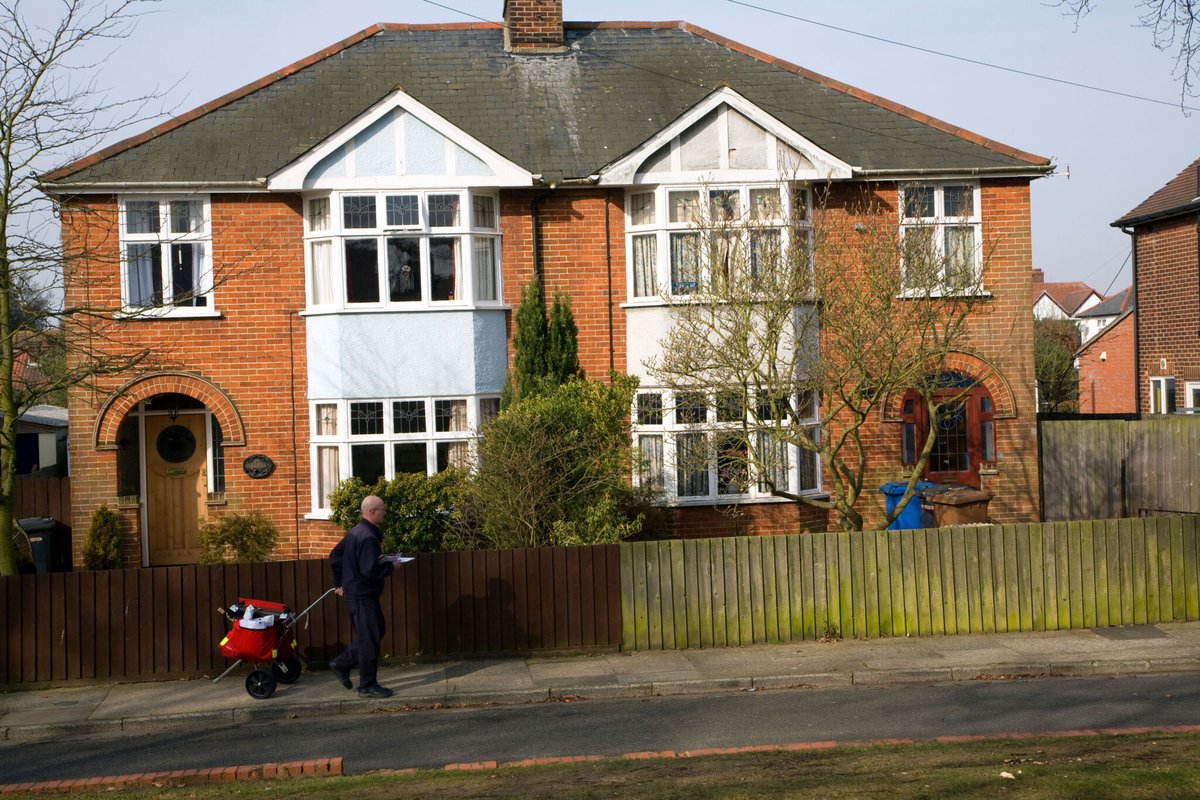 Sam Bowman tweet media