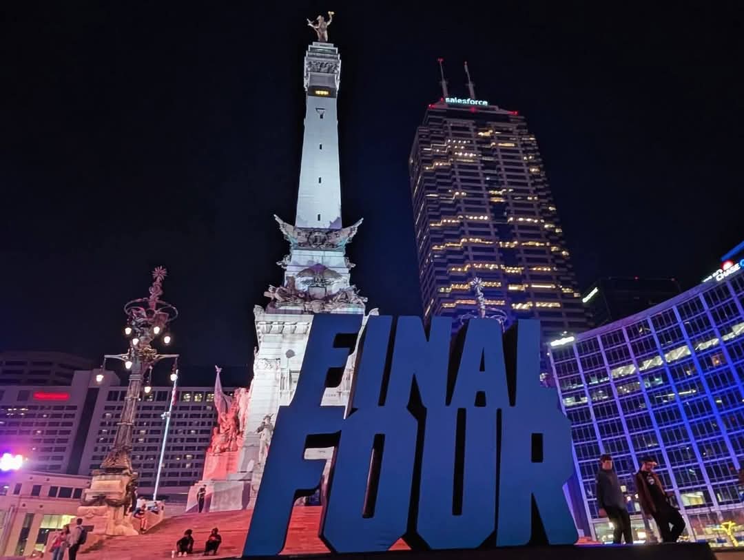 MavPR's tweet photo. #Indy sure knows how to throw a party! What a fab @MFinalFour weekend! 🏀🌟 https://t.co/MUiat14SLw