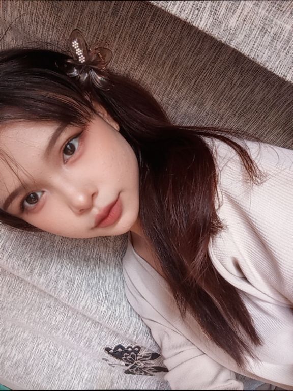 vaiswrite's tweet image. icon vs user (late #fomo)