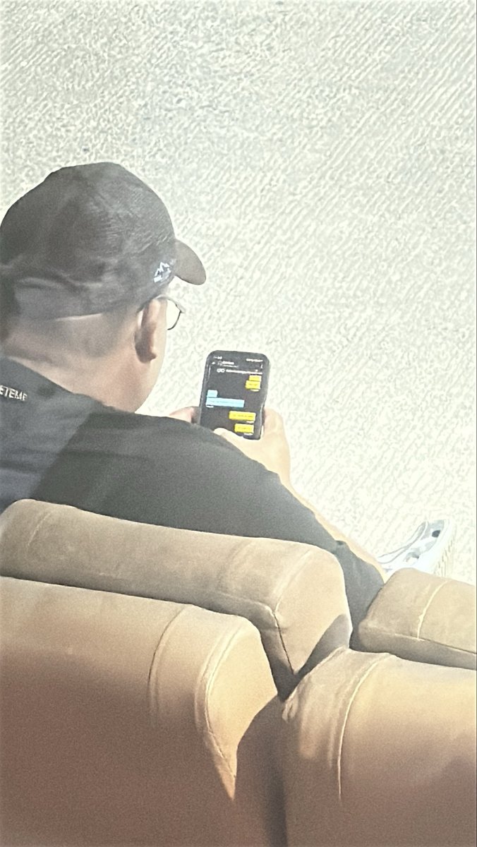JoshuaCads's tweet photo. Ka piste ba kaayo. Bisan asa gyud ibutang, manguwag gyud HAHAHAHA https://t.co/7SnV8ffM4U