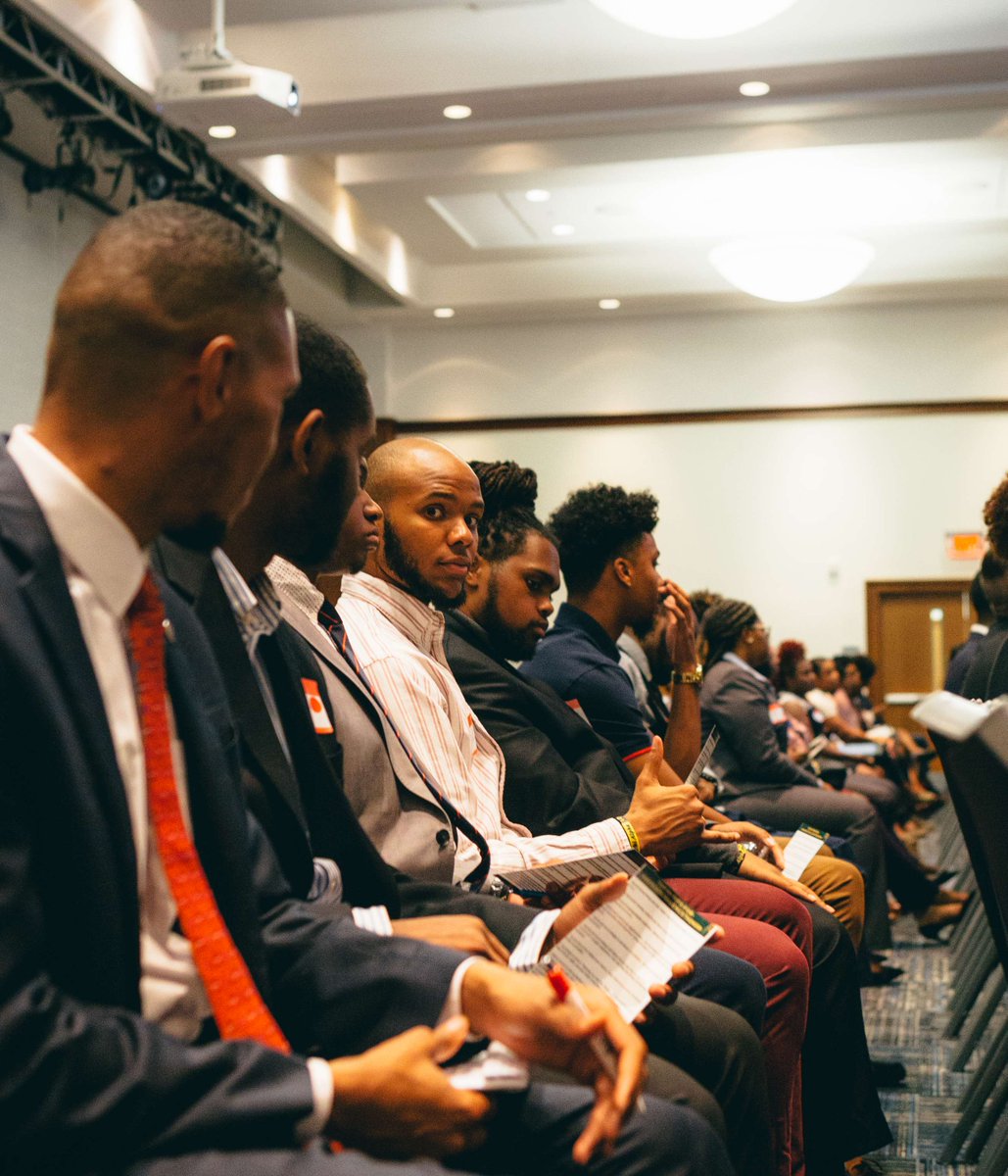 STSEnterprise's tweet photo. The countdown is ON. ⏳

In just ONE WEEK, we’re bringing together Memphis’ top professionals, leaders, and changemakers for the 9th Annual Bringing Out the Leaders (BOTL).

Register Here: https://t.co/4uKtAfoYWM

#BringingOutTheLeaders #BOTL https://t.co/DJZ1ZFEoVX