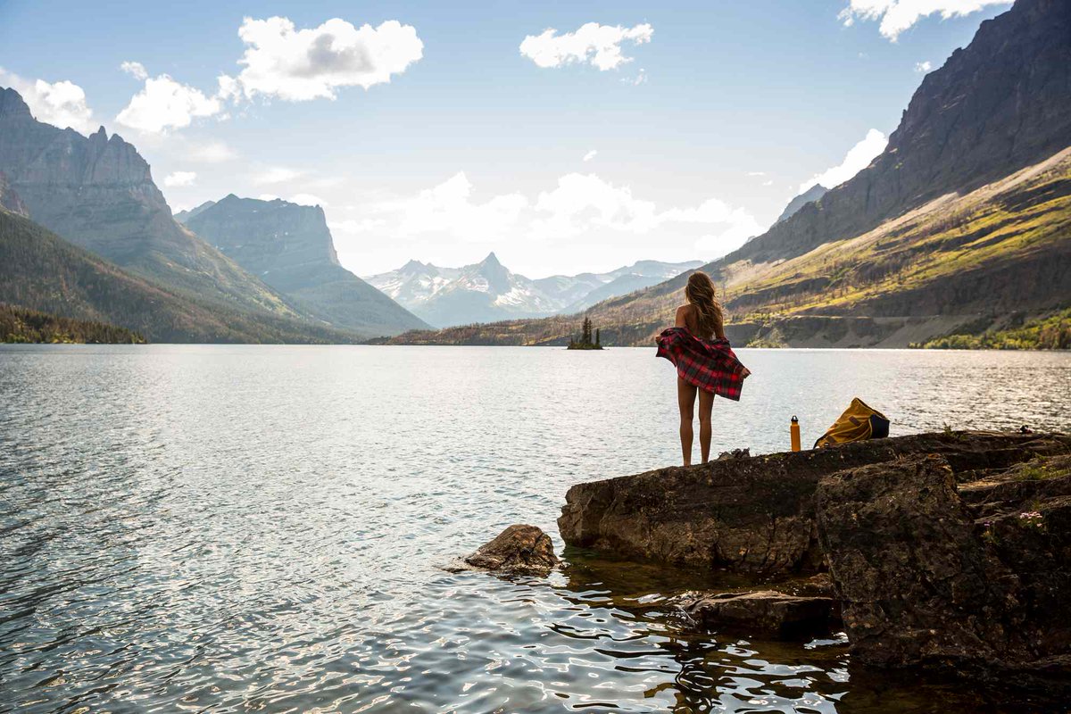 This Small Montana Town Is an Affordable Alternative to Jackson Hole—and It’s Only 30 Minutes From Glacier National Park #Travel Here's where you can go to get Western vibes without breaking the bank.