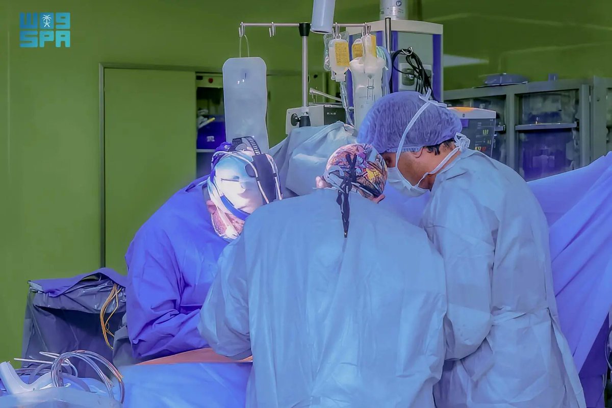 Spa_Eng's tweet photo. KFSH Performs World First Single-Port Robotic Living Donor Liver Resection
https://t.co/jOfX2Vsmda
#SPAGOV https://t.co/zZwkiKvjCw