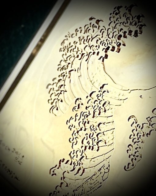 HazamanoNF's tweet photo. I create my work with the feeling that I’m battling a painting from 200 years ago.
#hokusai #metalart #brass #cnc https://t.co/FJBJrBTqJx