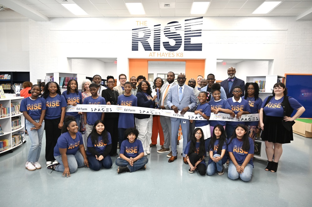 BhamTimes's tweet image. Last week at C.W. Hayes K-8 School, #Birmingham City Schools officials  and its nonprofit partners at @_EdFarm cut the ribbon on The Rise at Hayes K-8, a tech-enabled learning and #creative space for #scholars. @BhamCitySchools 

birminghamtimes.com/2026/04/throug…