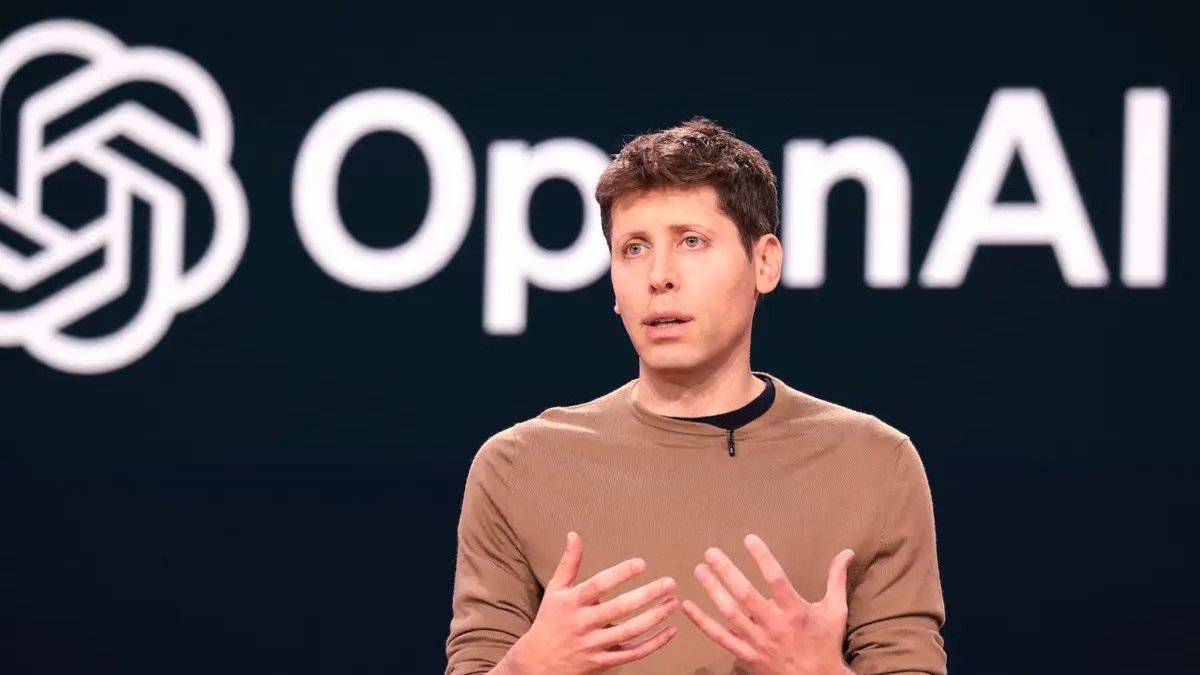 CryptoNewsHntrs's tweet image. 🚨 JUST IN: OPENAI PROPOSES A “PUBLIC WEALTH FUND” TO INVEST IN AI-DRIVEN GROWTH AND PAY PROFITS DIRECTLY TO CITIZENS! 

#AI #PublicWealthFund #OpenAI